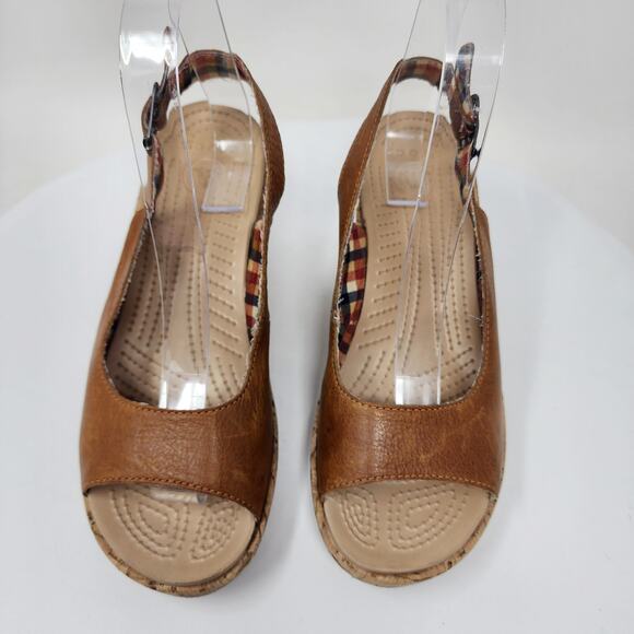 Crocs A-Leigh Slingback Wedge Sandals Women 7 Brown Leather Buckle Cork 11848 - Picture 3 of 11